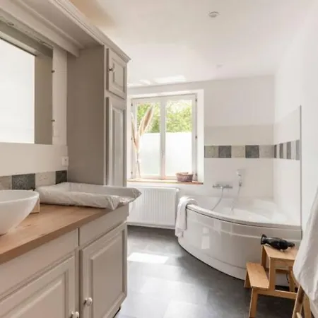 Normandy 'le Papillon' Szálloda 4*
